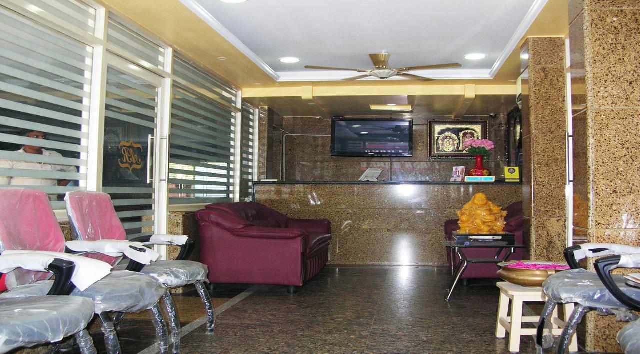 Отель Athidhi Residency Тирупати Экстерьер фото